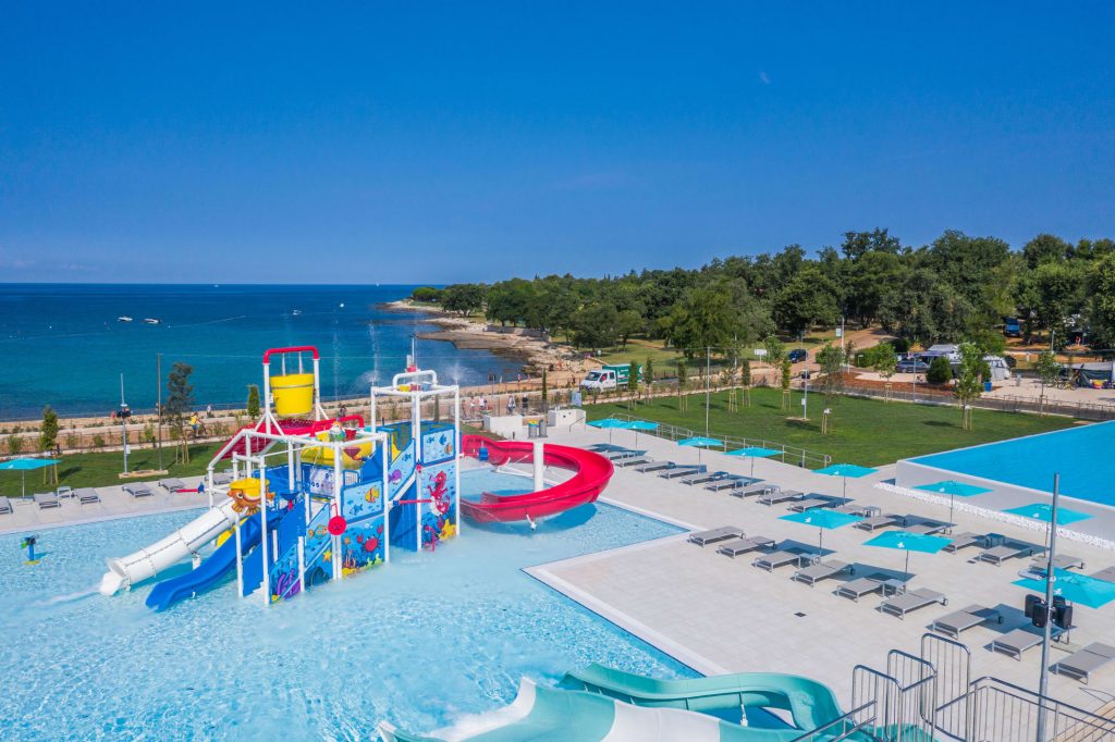 umag-2