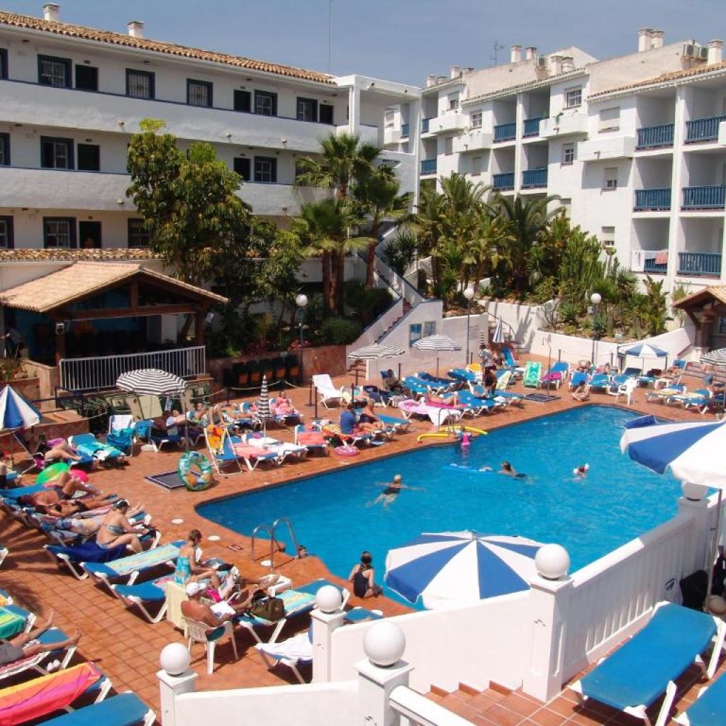 crown-resort-1